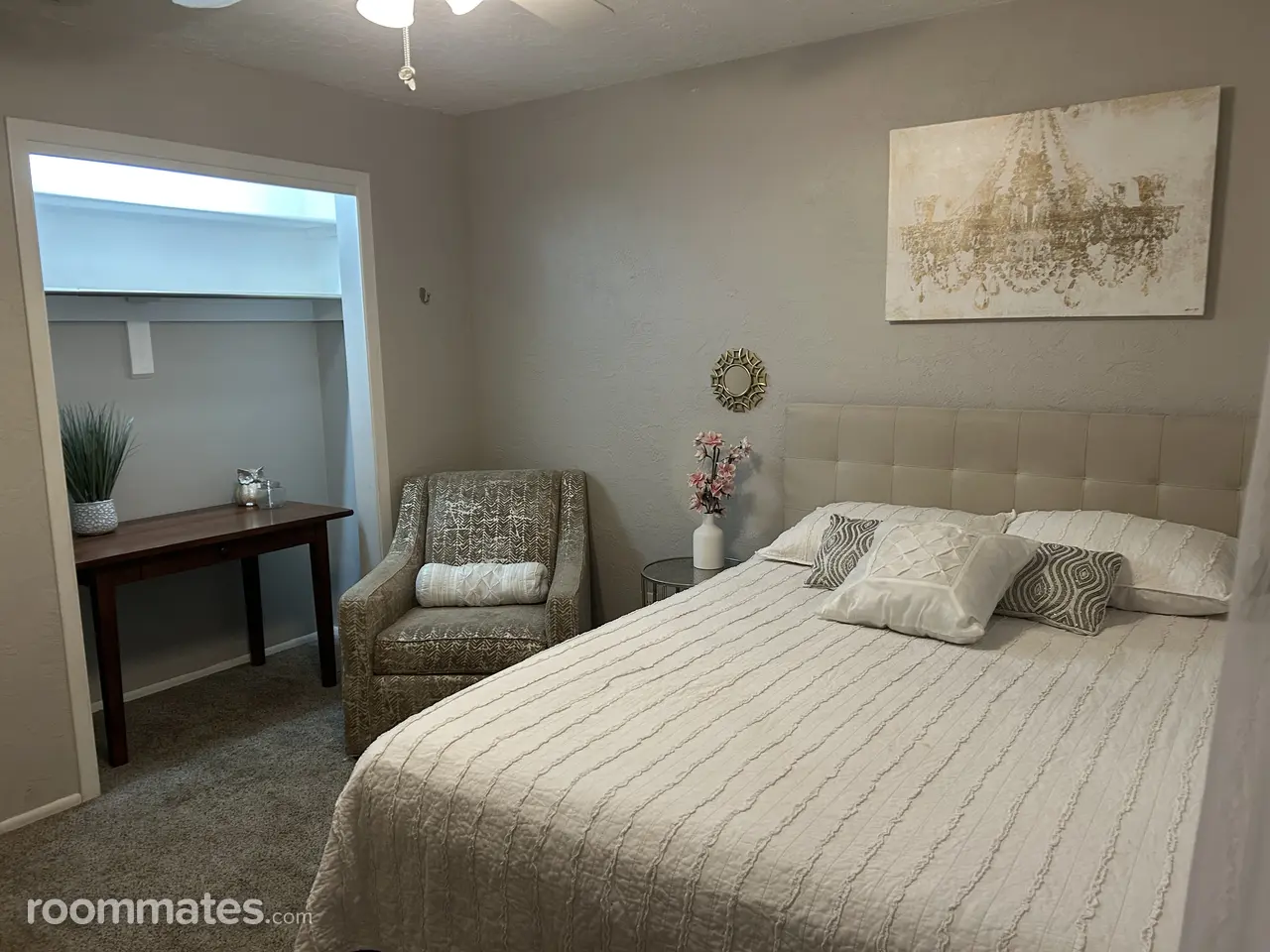 Profile photo 4 of 10