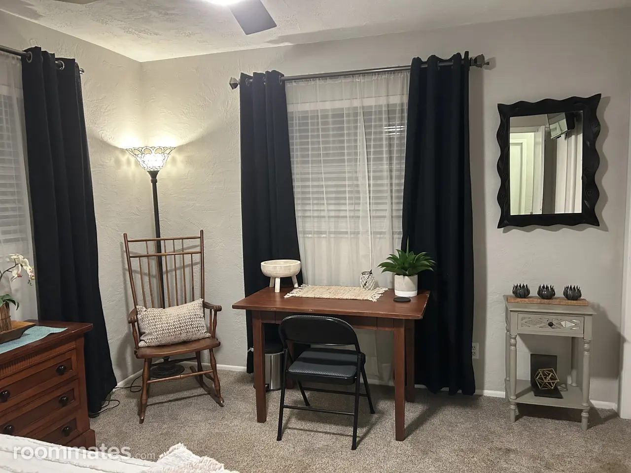 Profile photo 3 of 10