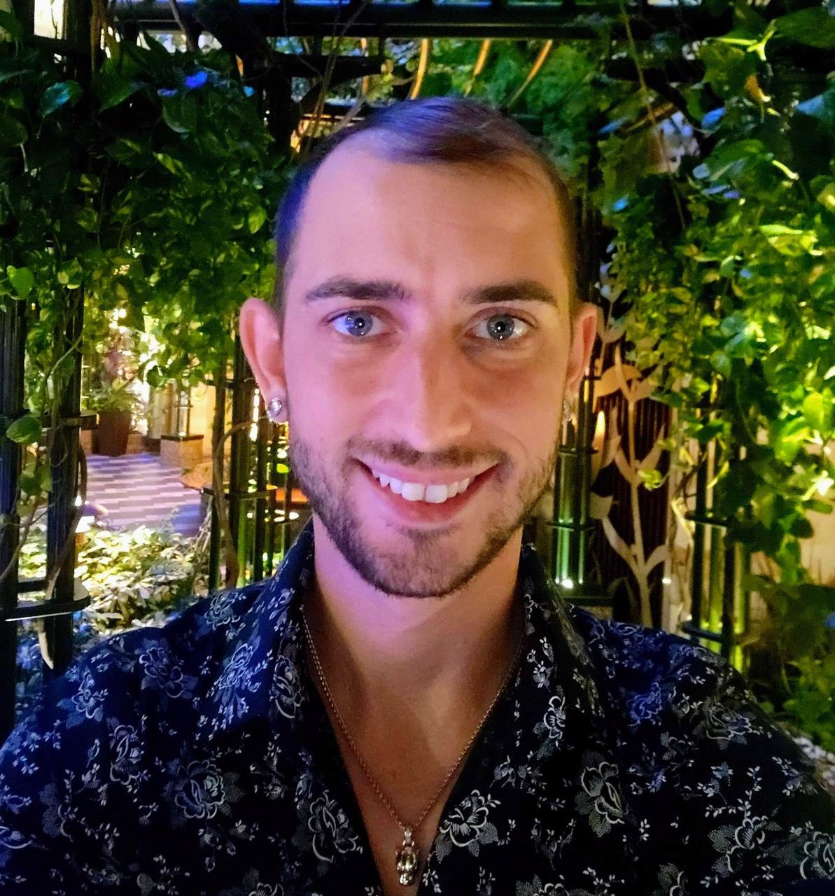 Profile photo 4 of 4