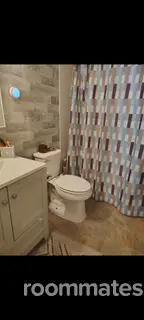 Room for rent in Virginia Beach, VA $1000, condo