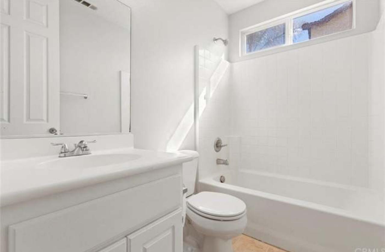 Profile photo 2 of 4