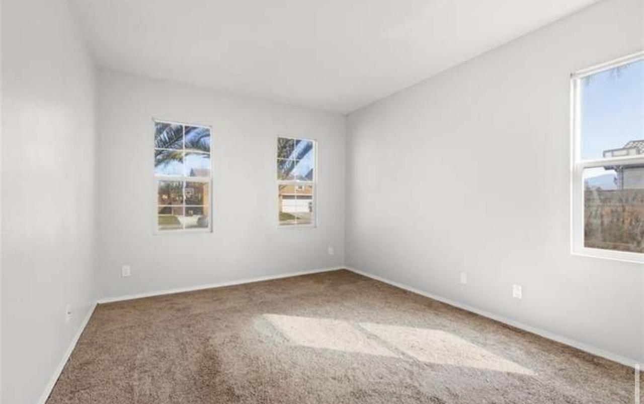 Profile photo 1 of 4