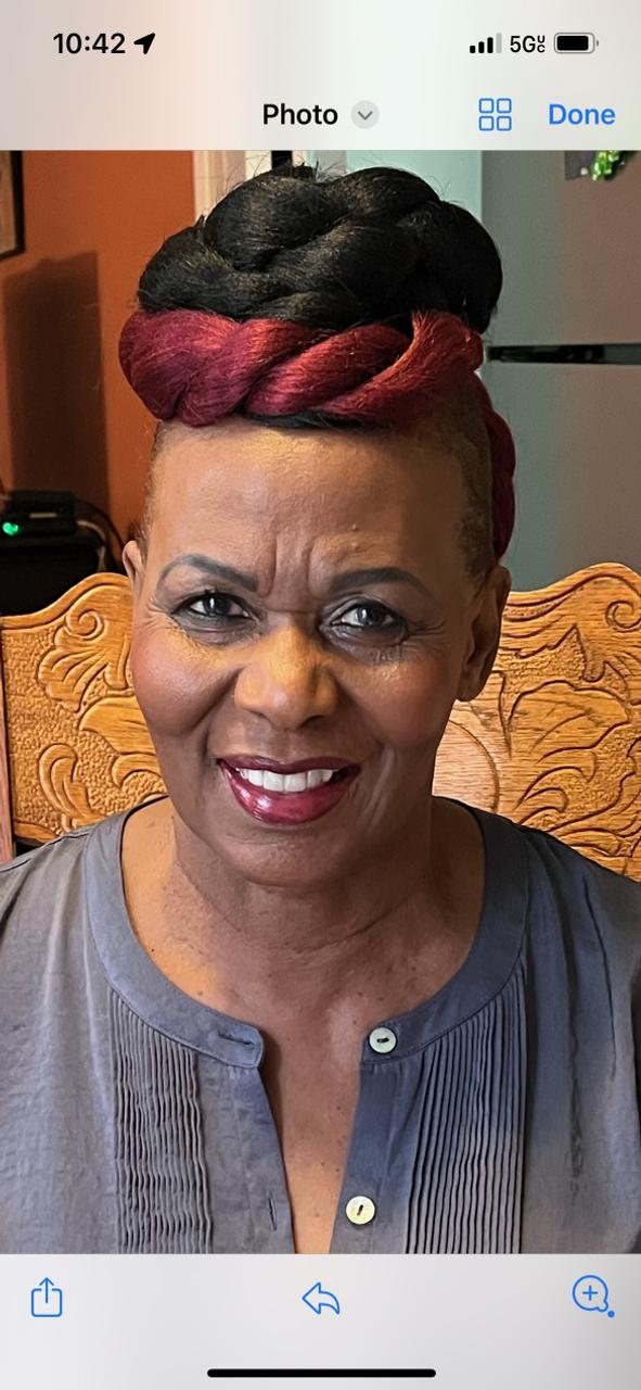 Profile photo 6 of 7