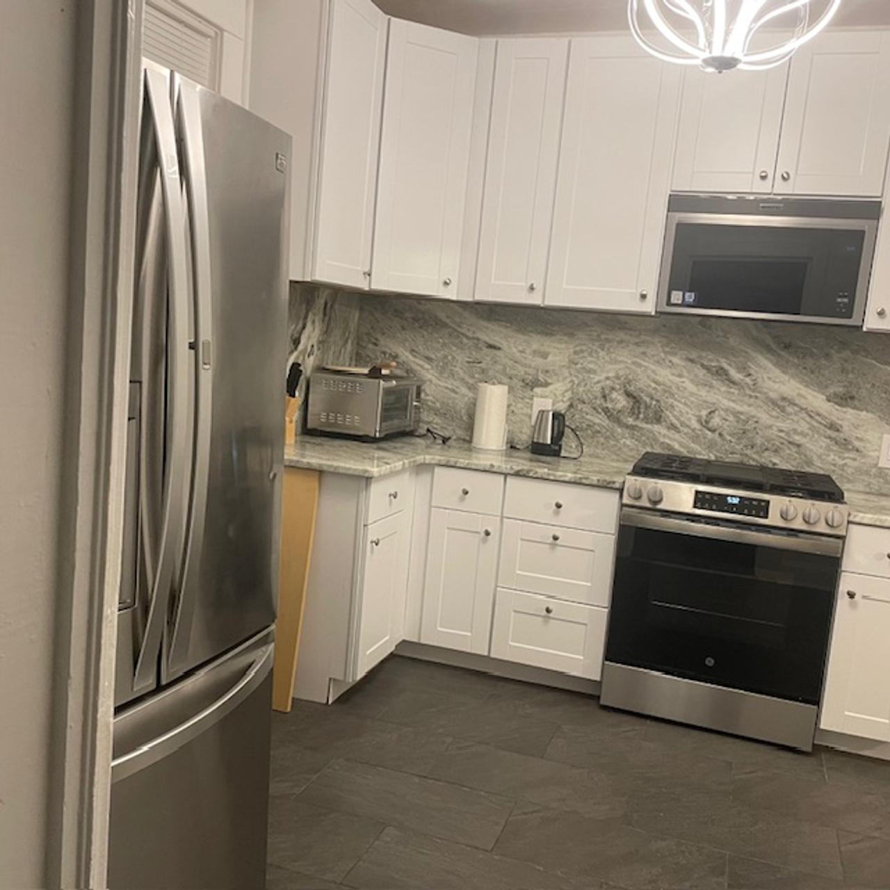 Profile photo 3 of 7