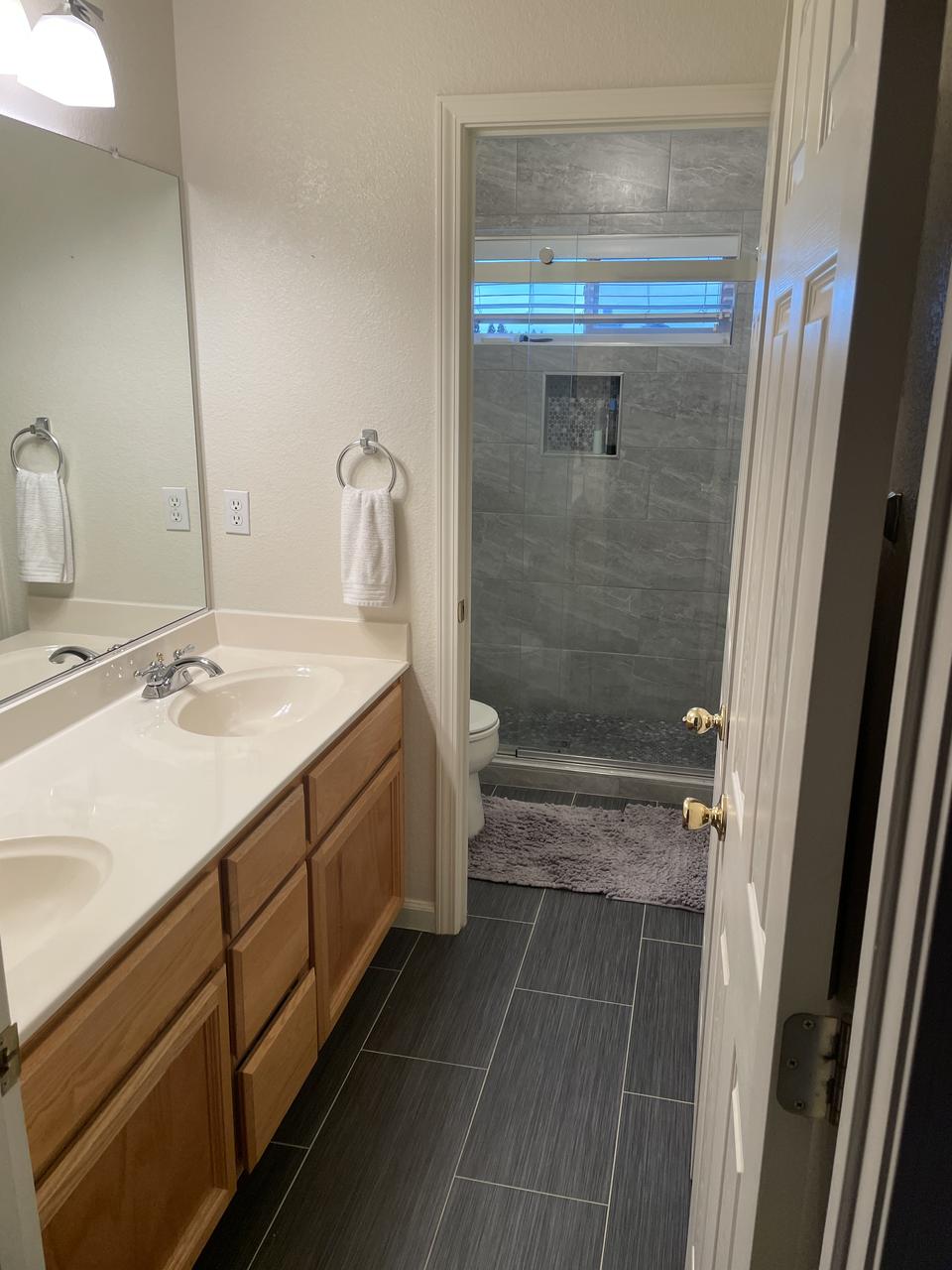 Profile photo 2 of 10