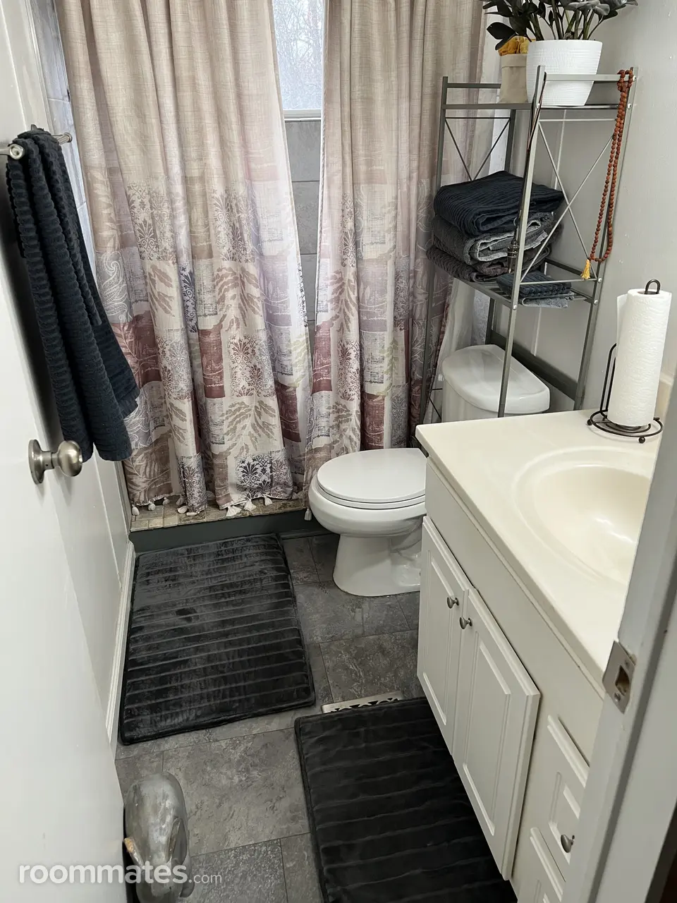 Profile photo 4 of 9