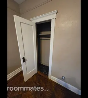 Room for rent in New York, NY $1200, house