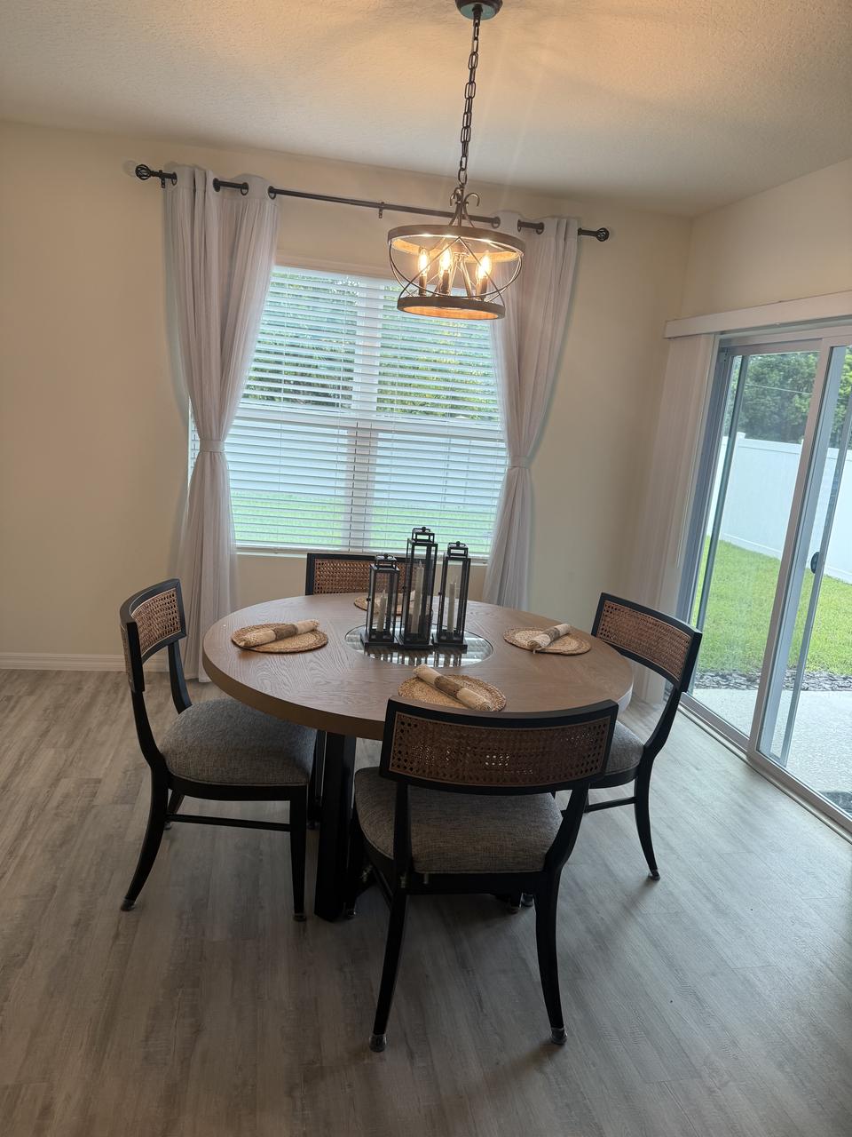 Profile photo 7 of 13