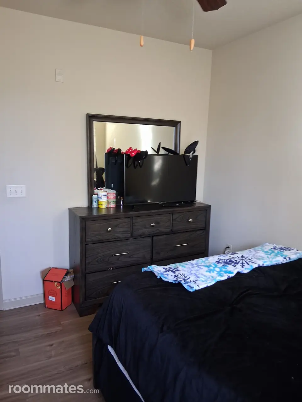 Profile photo 4 of 5