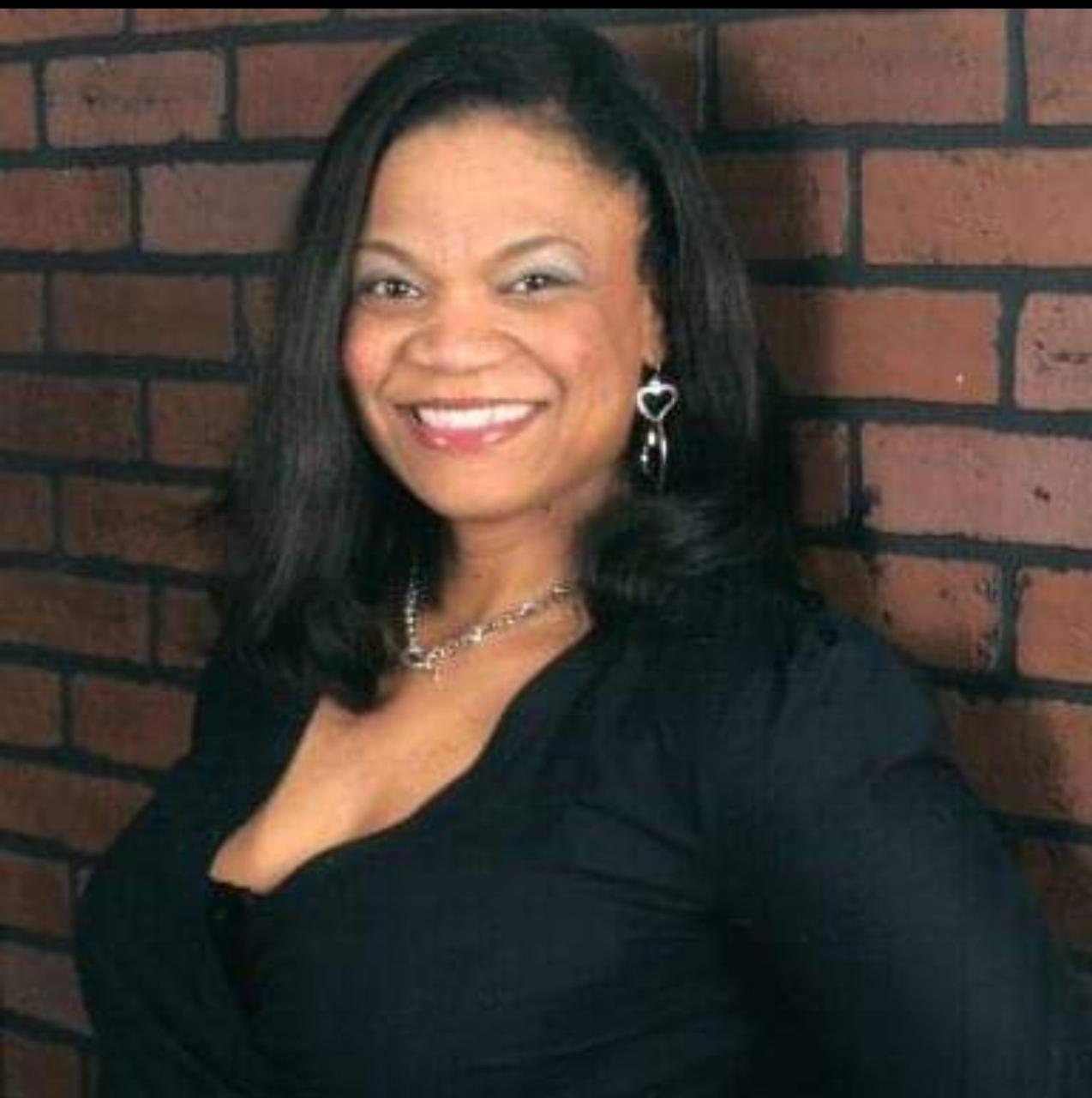 Profile photo 8 of 18