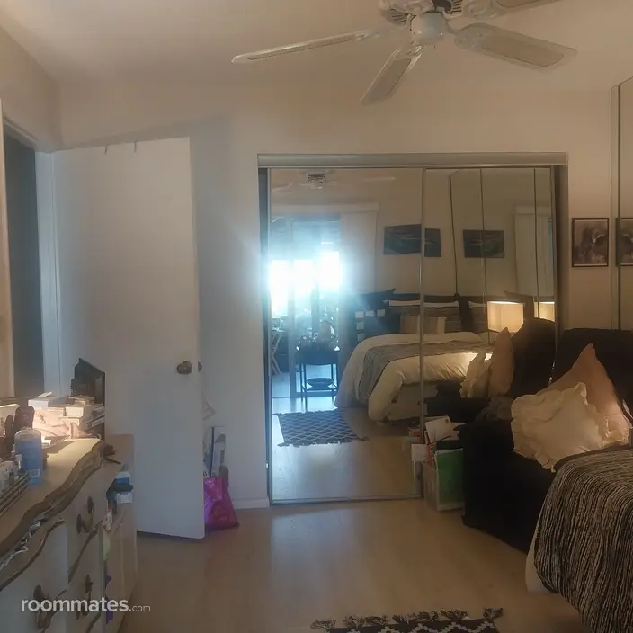Room for rent in Boca Raton, FL $1000, condo