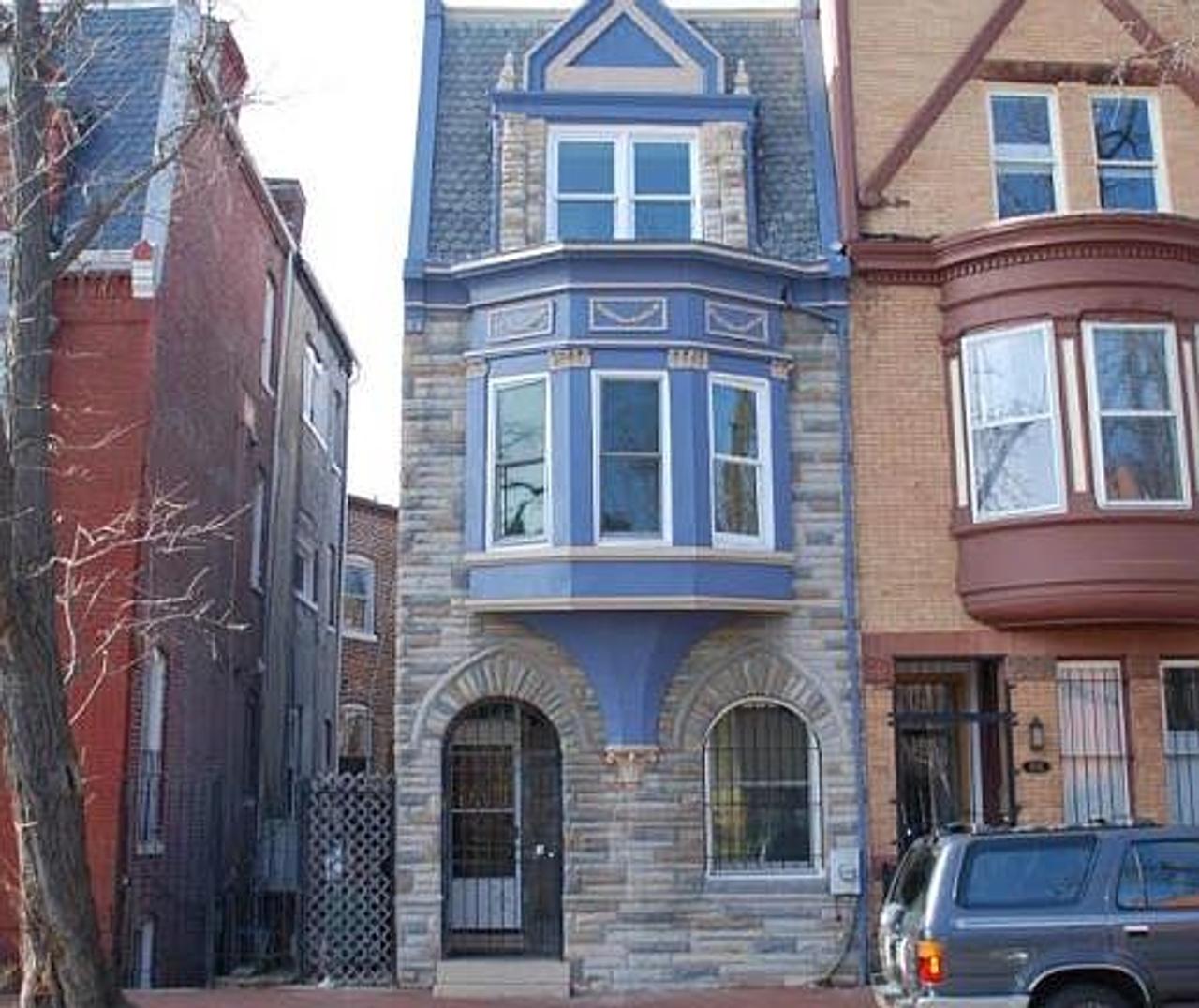 Profile photo 7 of 8