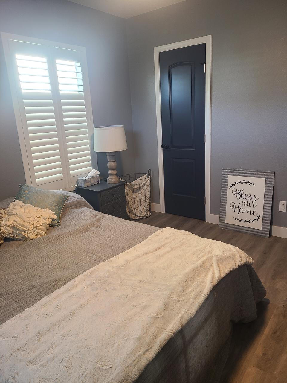 Profile photo 6 of 9