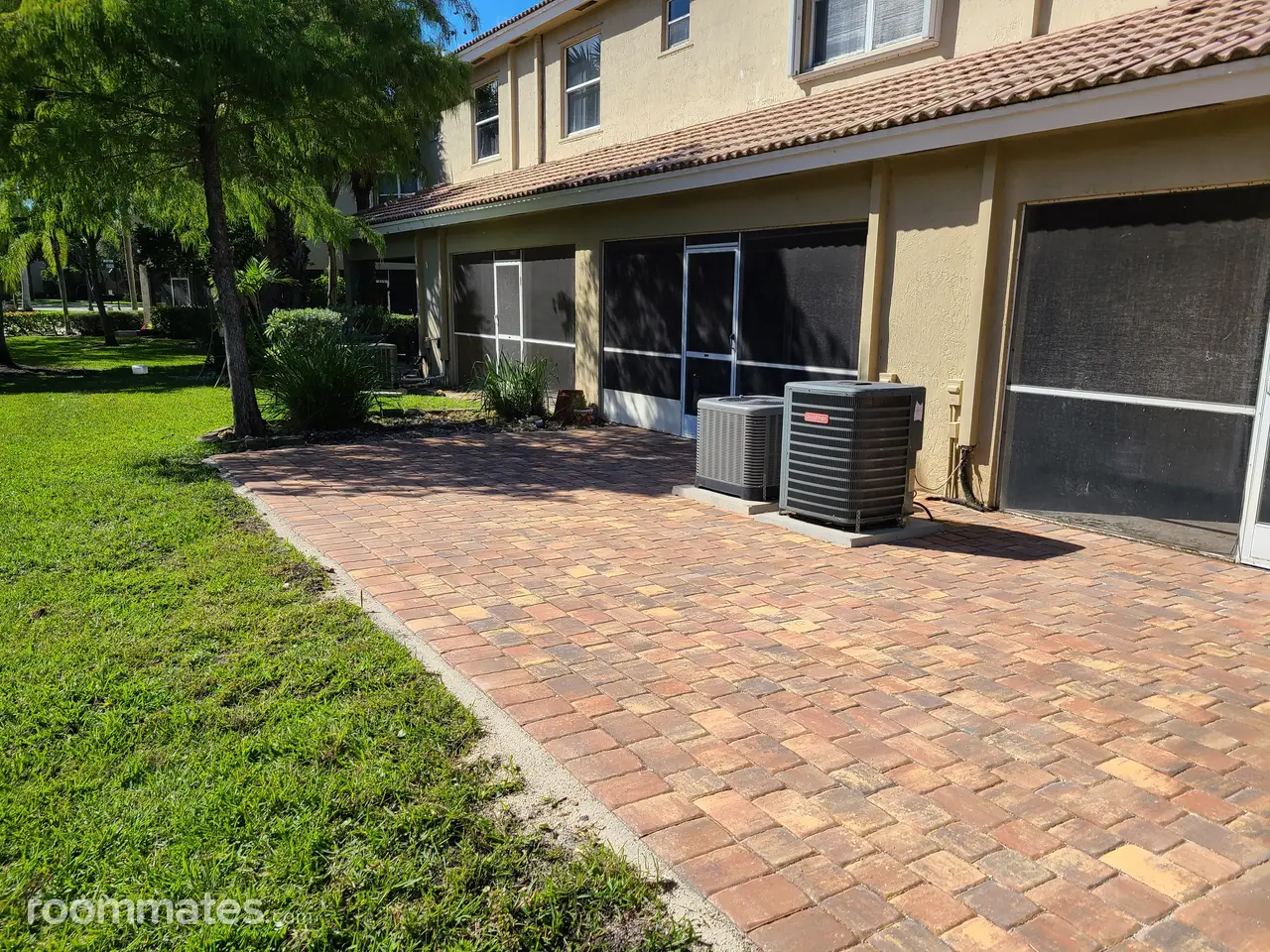 Profile photo 3 of 9