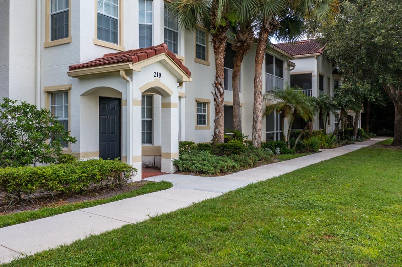 Profile photo 3 of 7