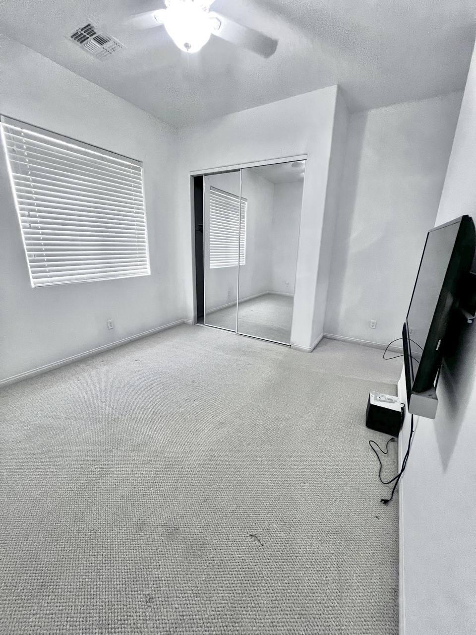 Profile photo 12 of 20