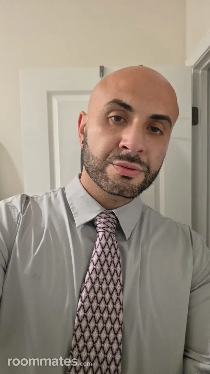 Profile photo 11 of 11