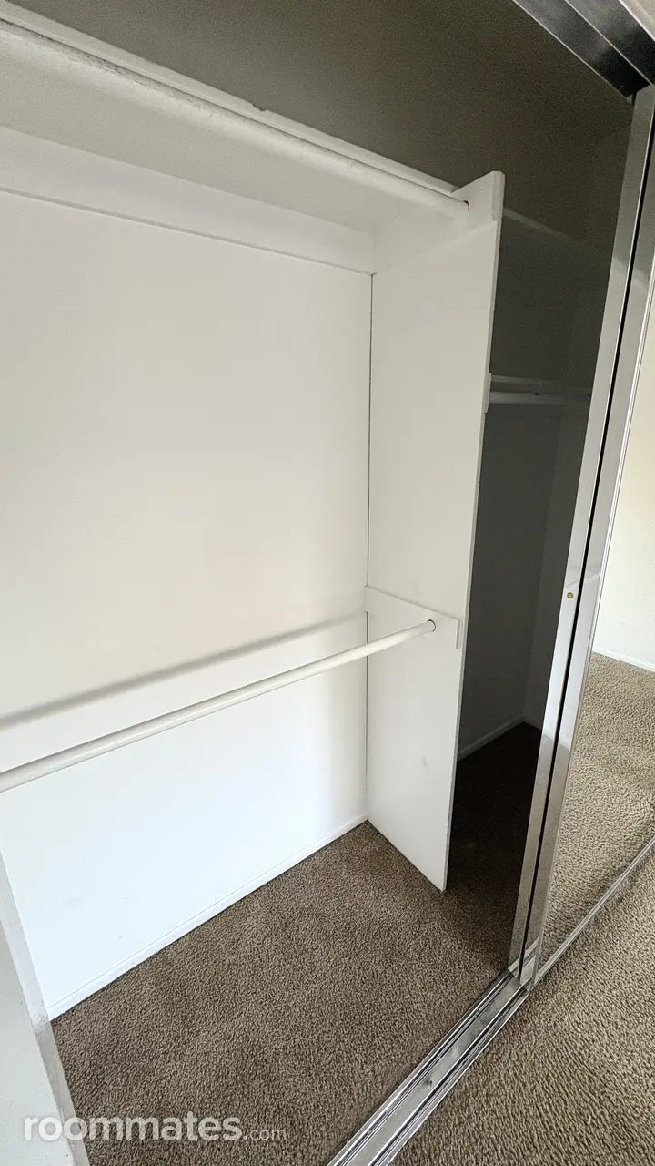 Profile photo 6 of 12