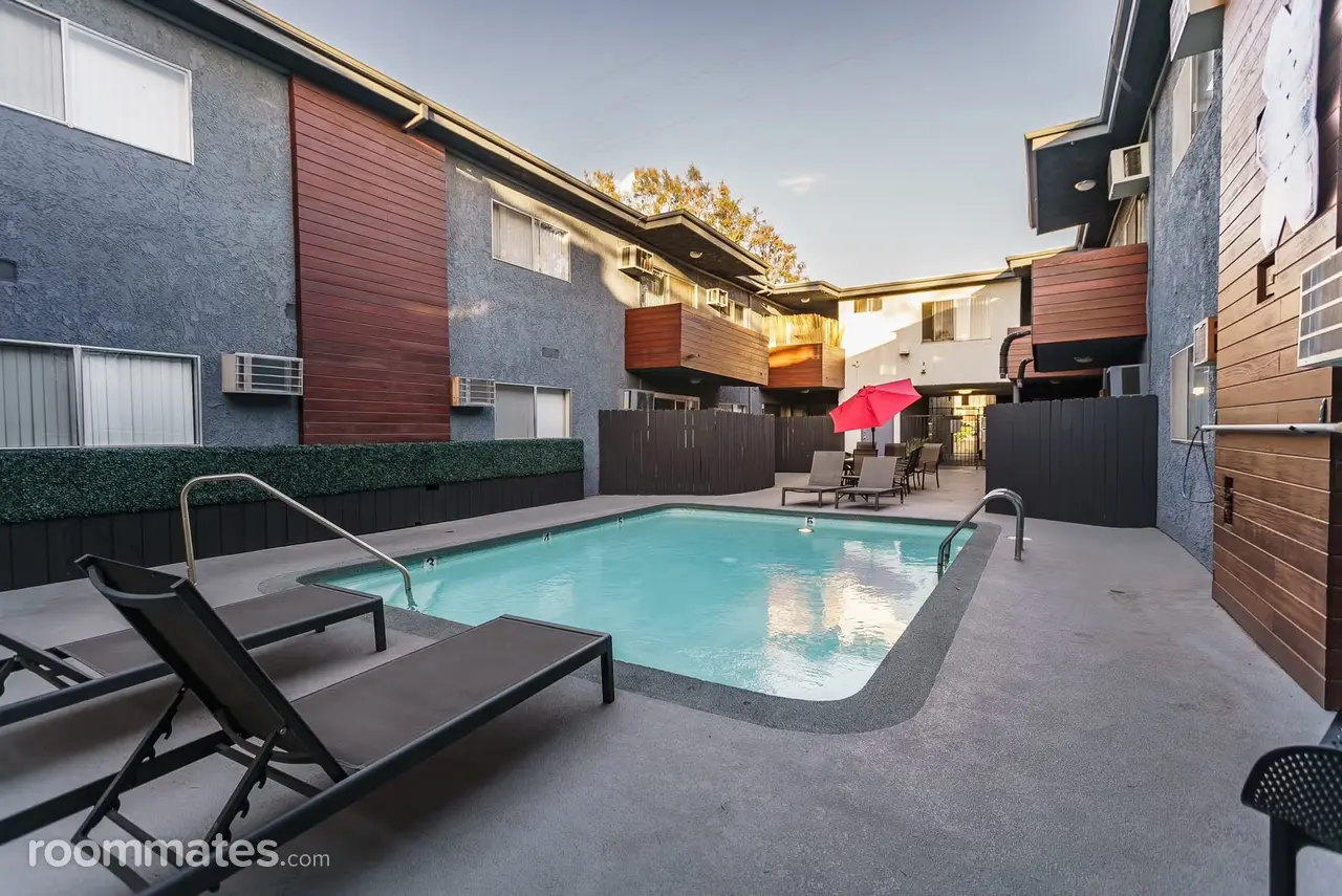 Profile photo 1 of 12