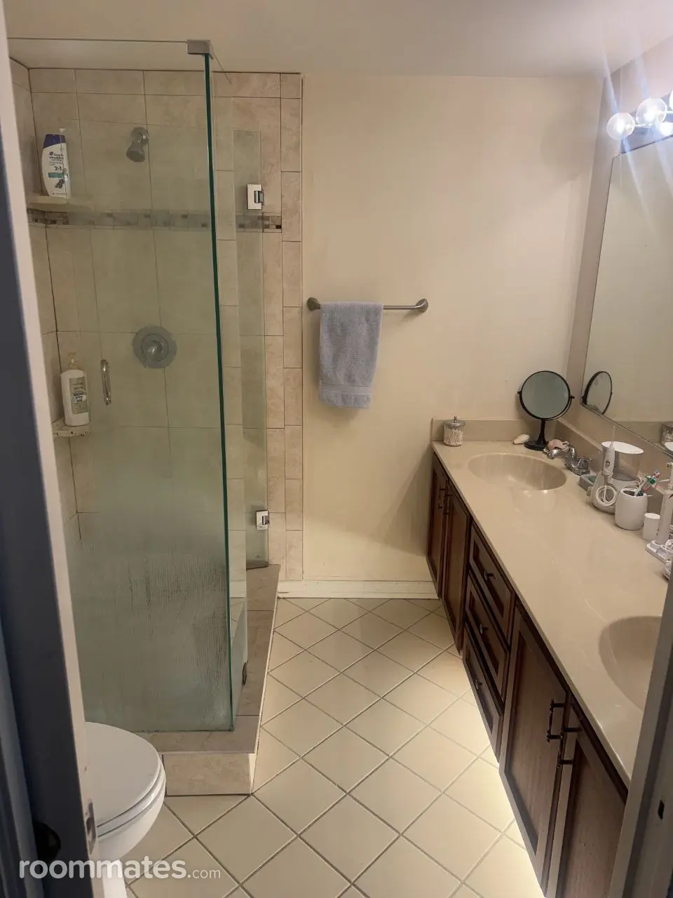 Profile photo 4 of 11