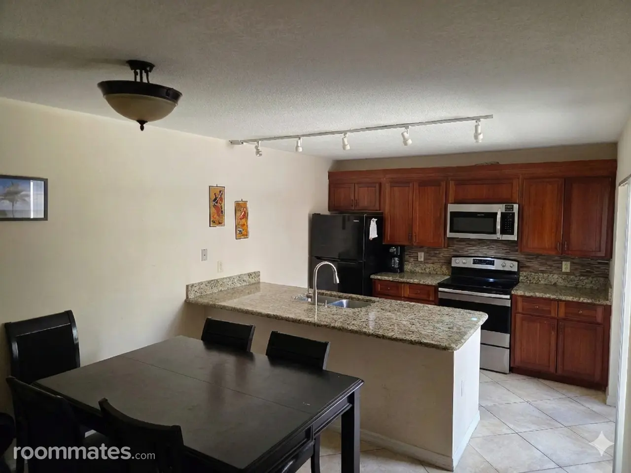 Profile photo 5 of 11