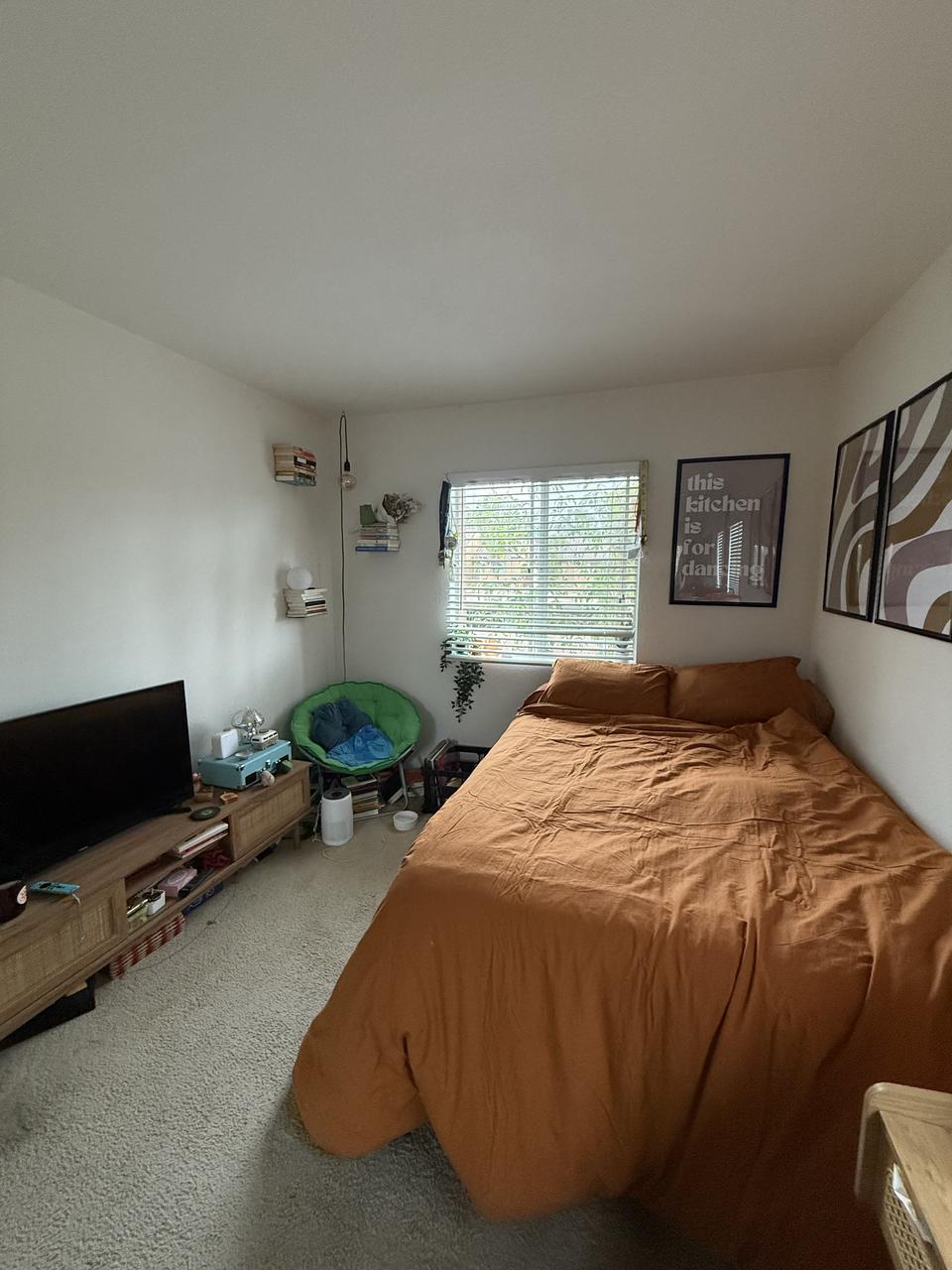 Profile photo 8 of 10