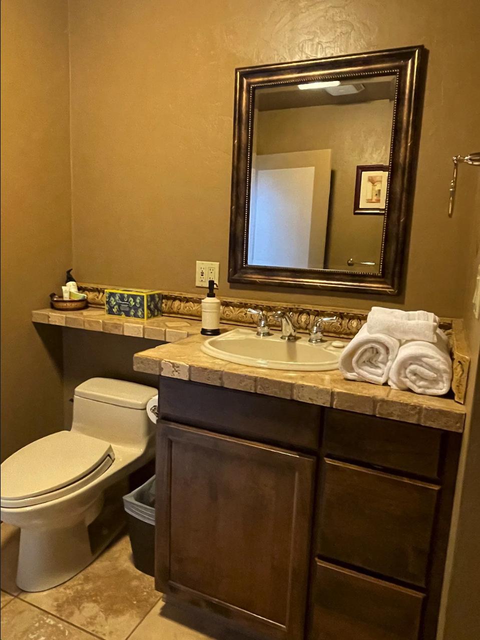 Profile photo 4 of 10