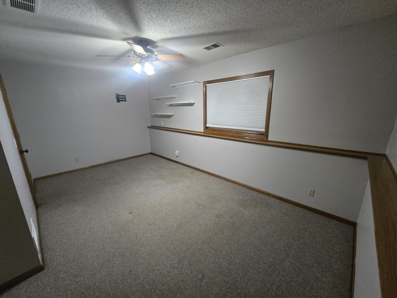 Profile photo 8 of 9