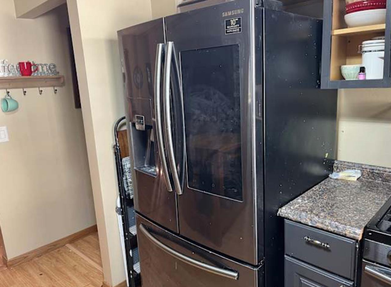 Profile photo 2 of 10