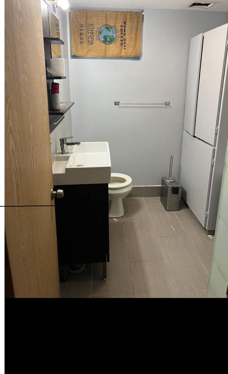 Profile photo 4 of 10