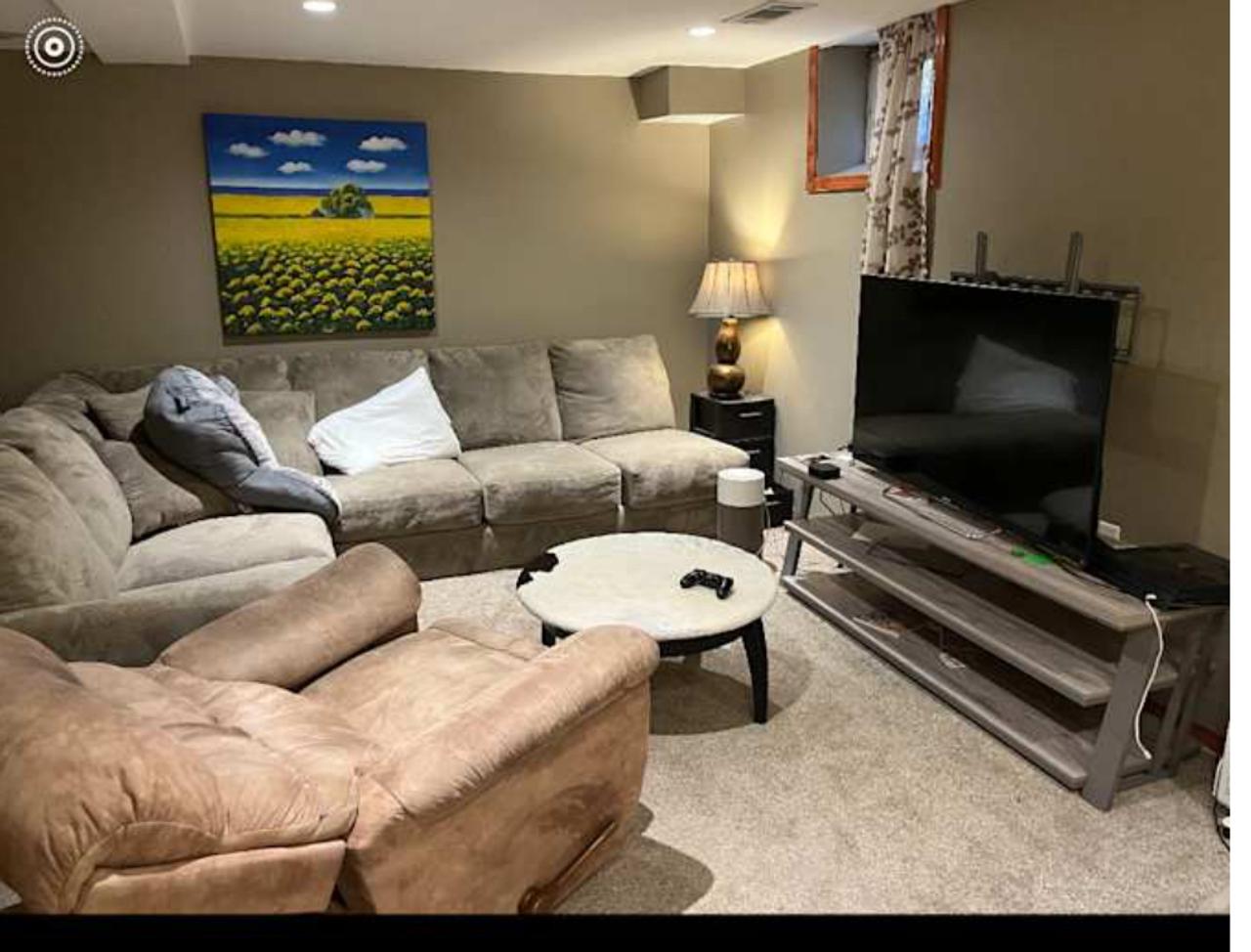 Profile photo 8 of 10