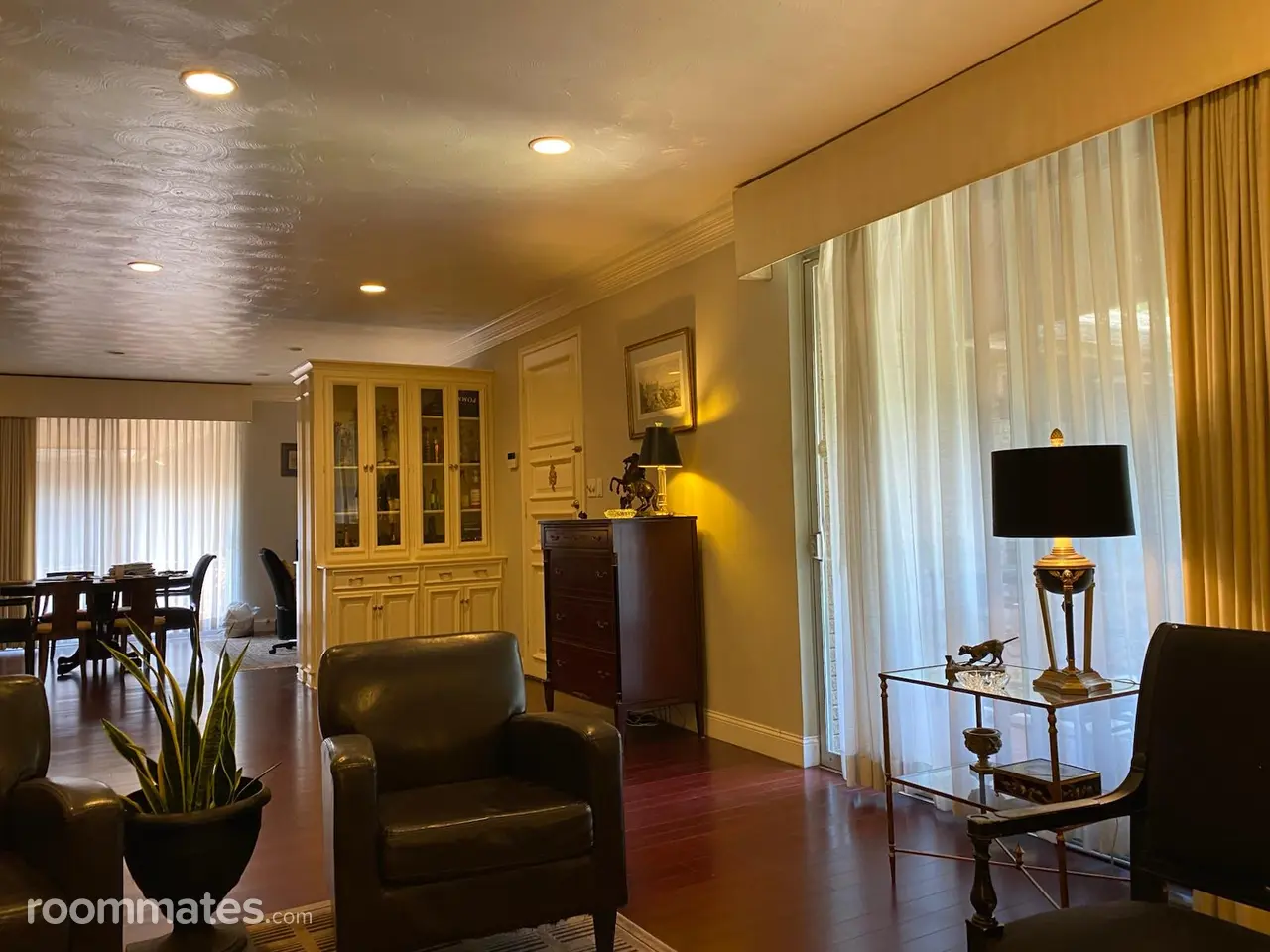 Profile photo 6 of 9