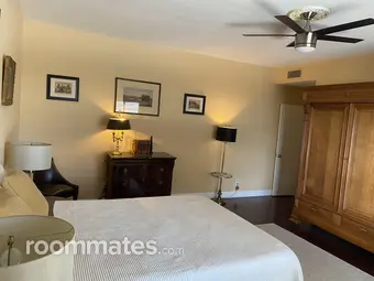 Room for rent in Dallas, TX $1350, condo