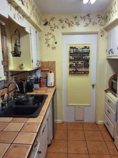 Room for rent in St. Petersburg, FL $1000, house