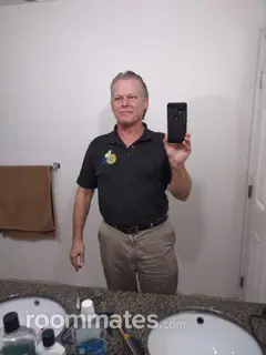 Room for rent in Modesto, CA $1000, house