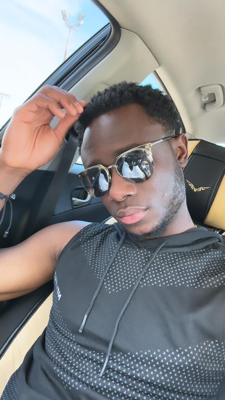 Profile photo 4 of 8