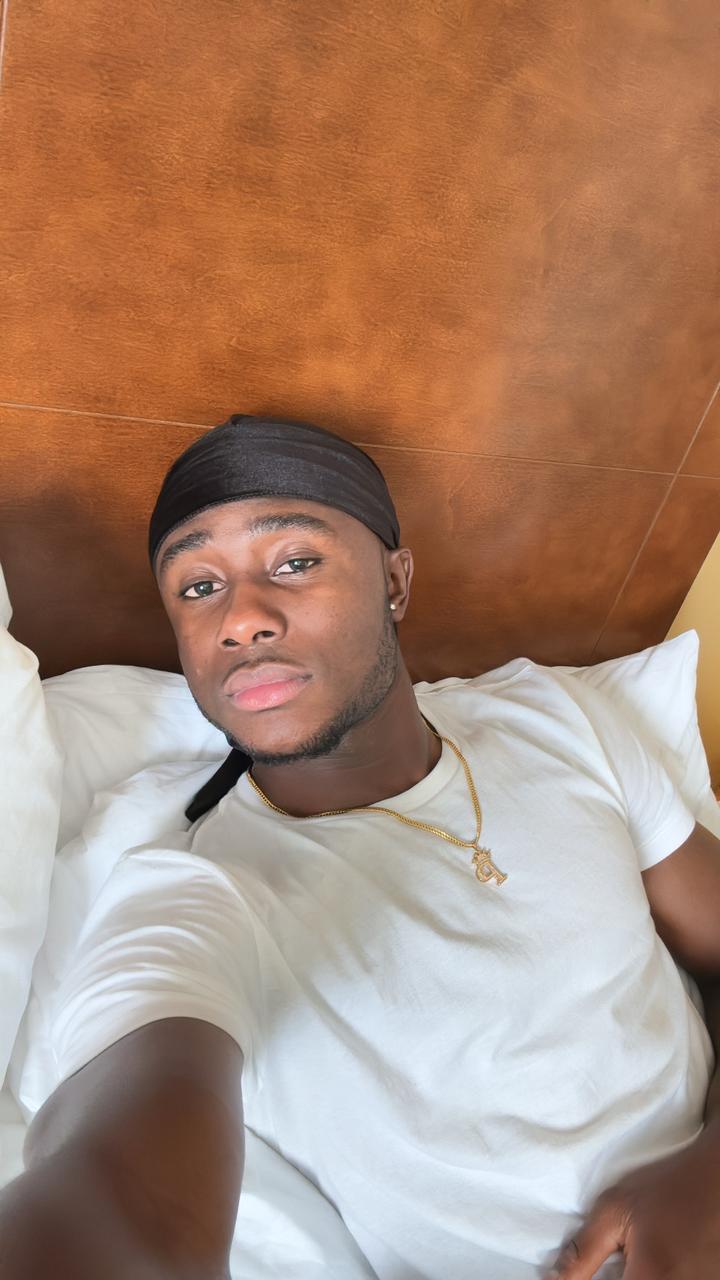 Profile photo 7 of 8