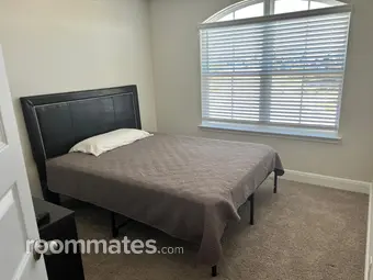 Room for rent in San Antonio, TX $800, house