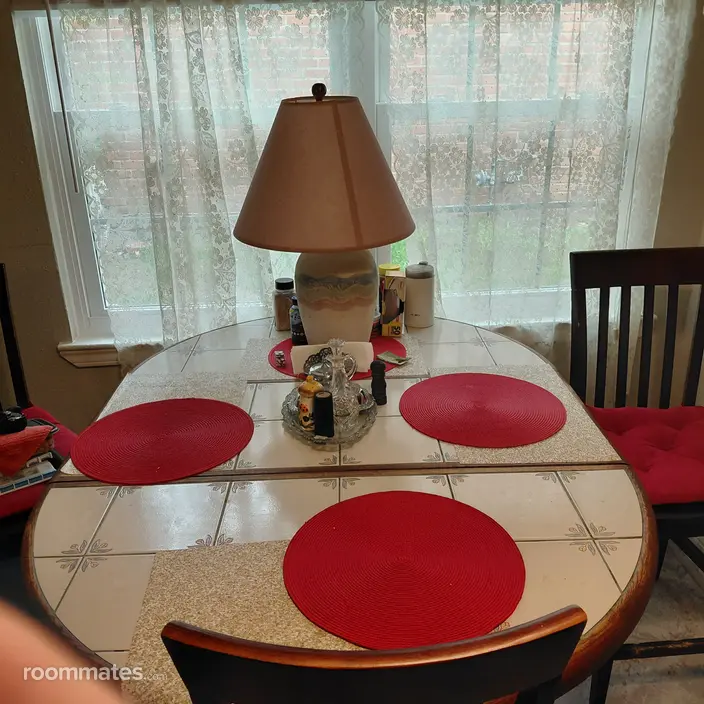 Room for rent in Tomball, TX $800, house