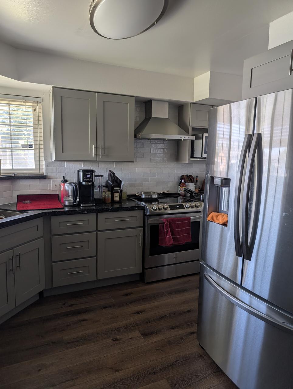 Profile photo 7 of 12