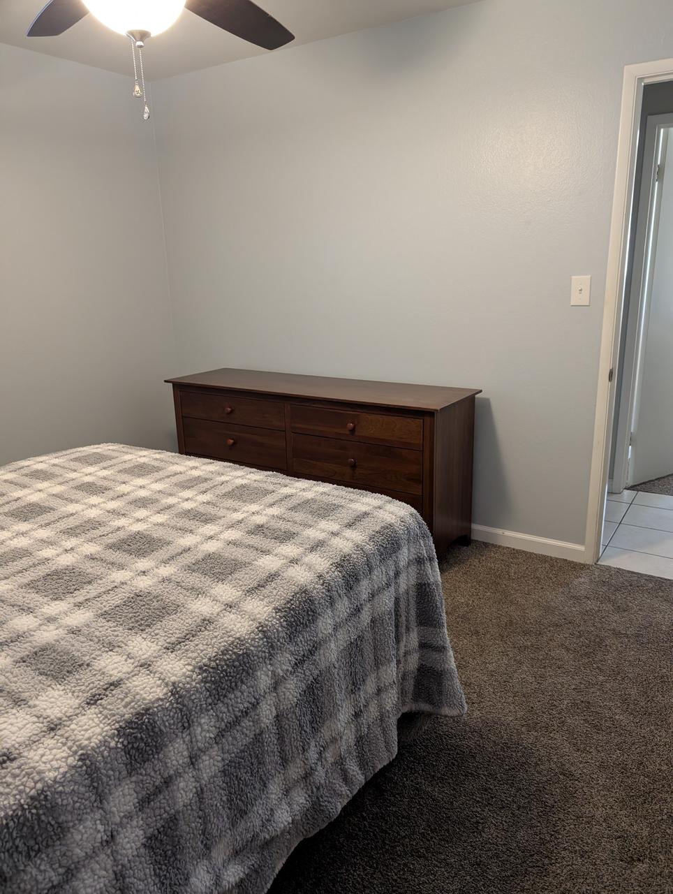 Profile photo 9 of 12