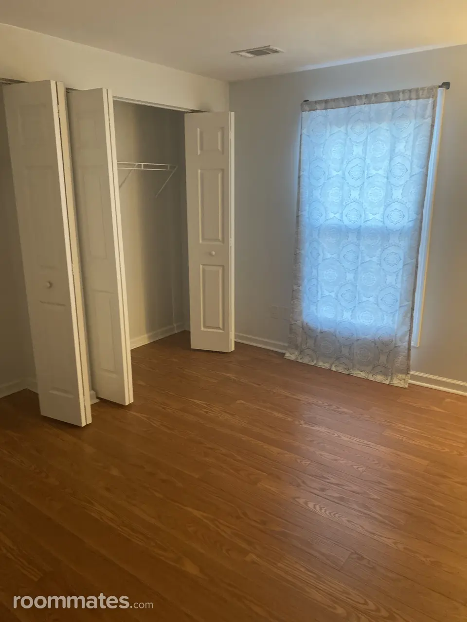 Profile photo 4 of 8