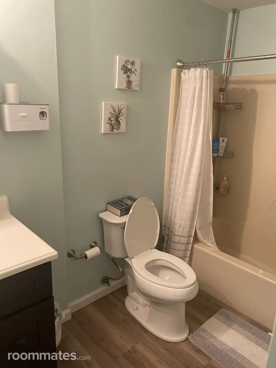 Profile photo 5 of 8