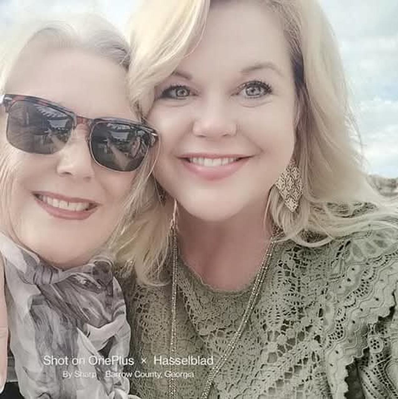 Profile photo 13 of 13