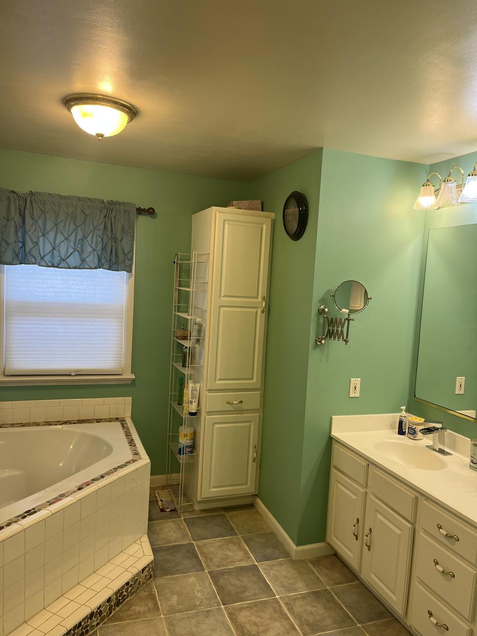 Profile photo 7 of 9