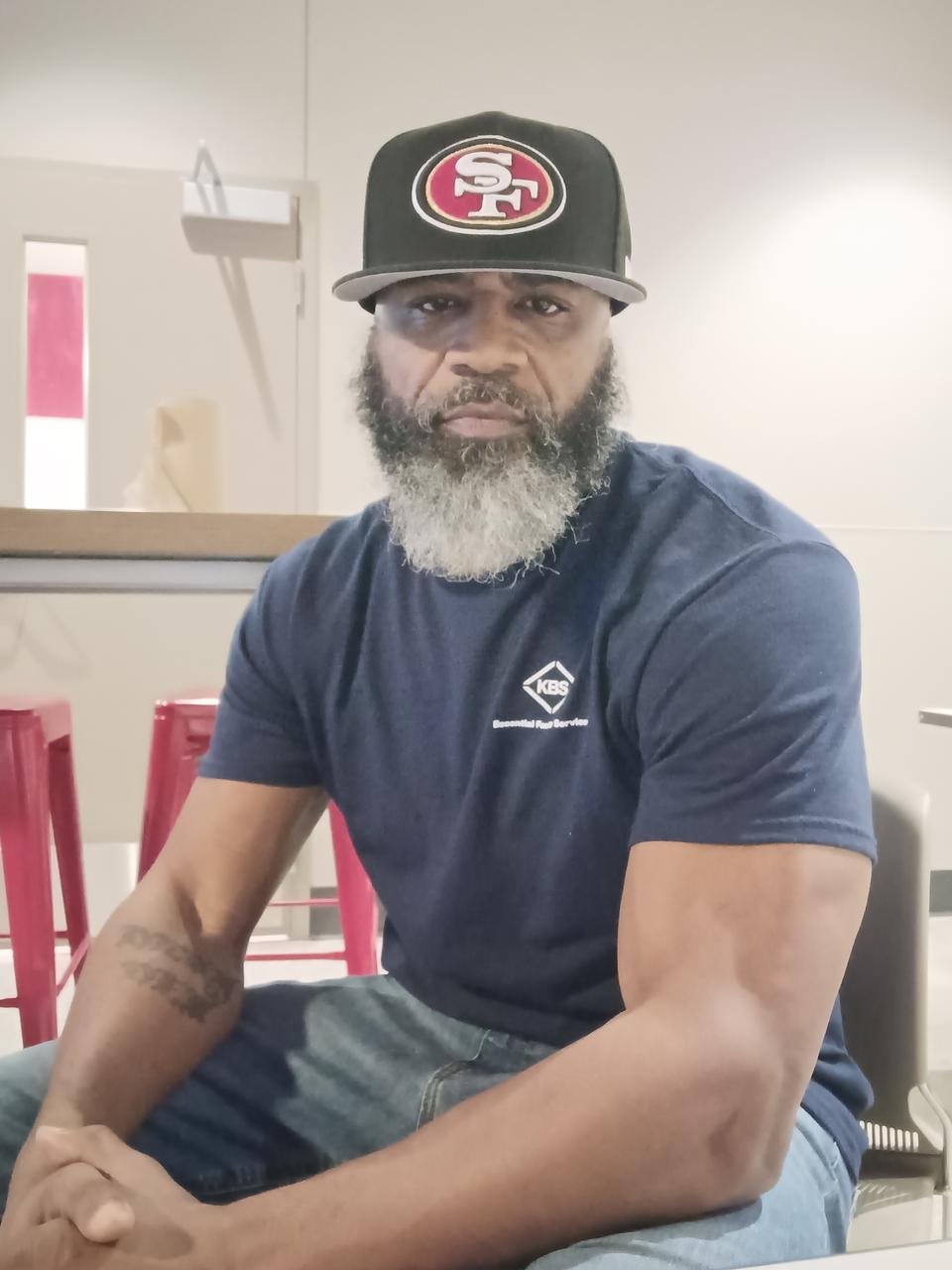 Profile photo 1 of 1