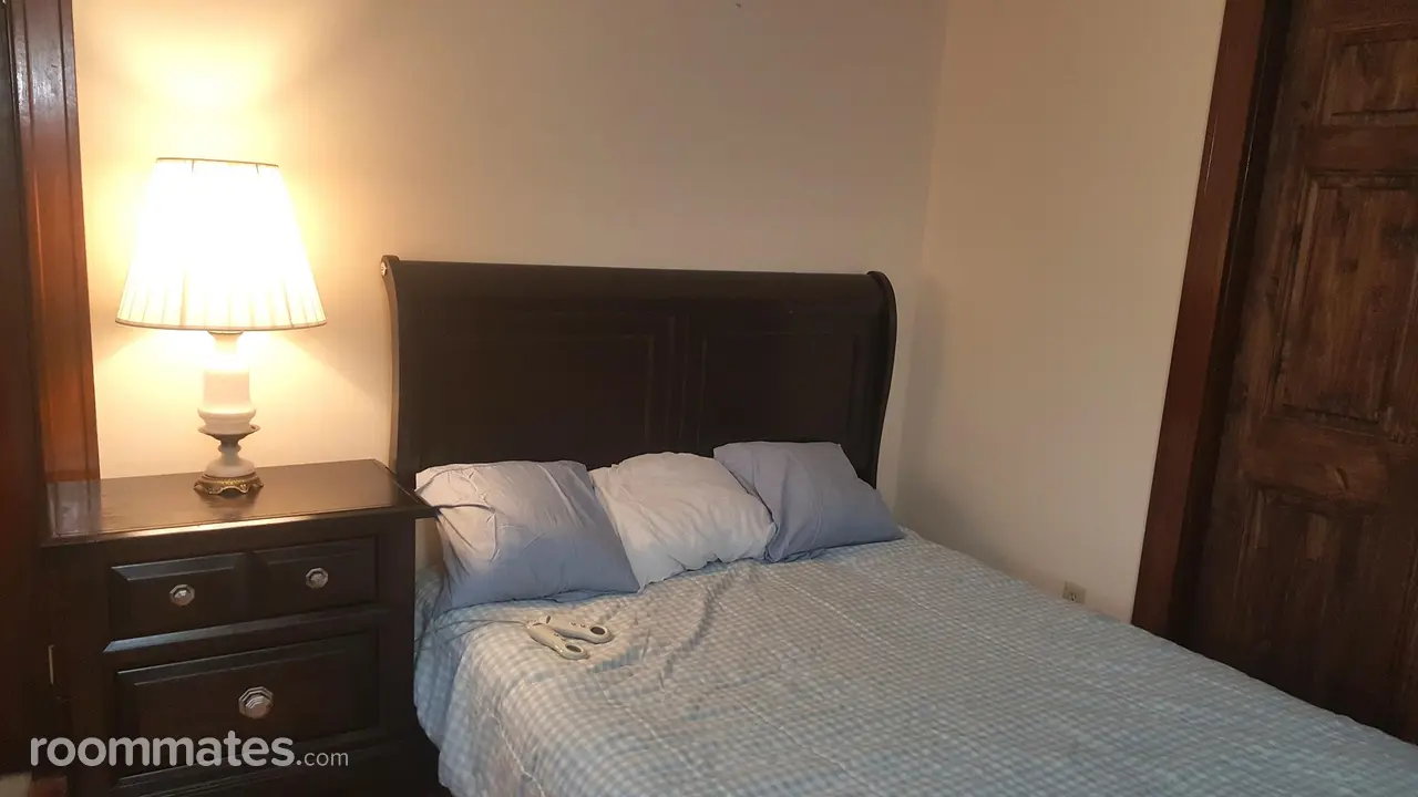 Profile photo 1 of 11