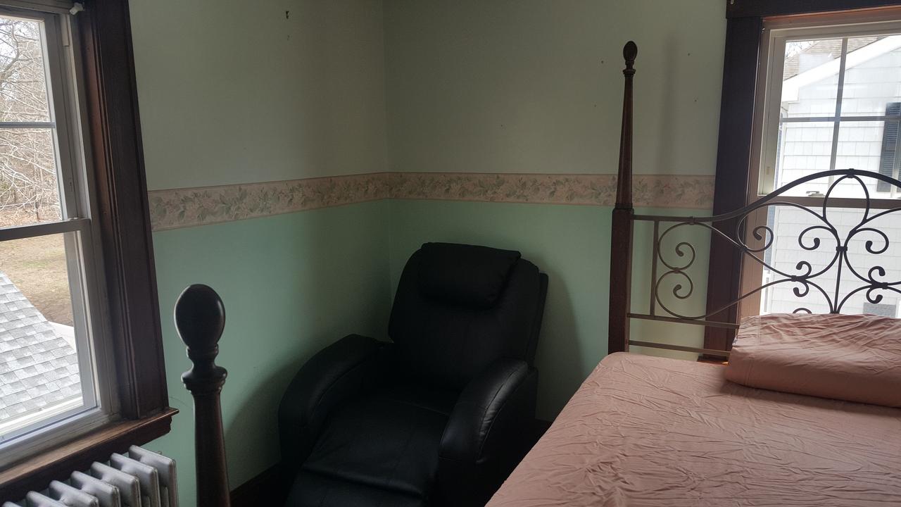 Profile photo 4 of 11