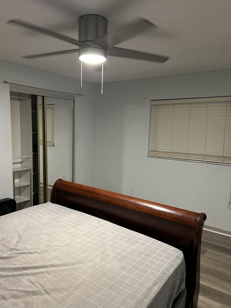 Profile photo 2 of 6