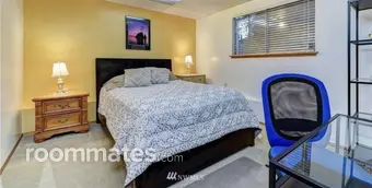 Room for rent in Mountlake Terrace, WA $800, house